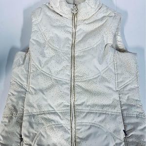 Children’s Place girls size. XL cream fleece with gold specks Fleece lined.